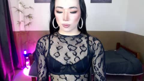 Victoria online show from May 8, 2:50 am