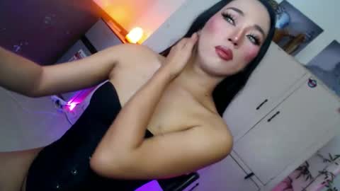 Snapshot of victoria_madness_dominatrix chatting on June 4, 11:11 pm Victoria online show from June 4, 11:11 pm