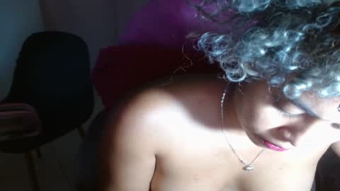 Snapshot of victoria_miler chatting on December 13, 8:15 pm VICKY online show from December 13, 8:15 pm