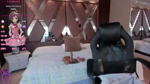 Snapshot of victoria_mooree chatting on November 6, 6:31 pm Victoria Everyday From 1400 to 2130 Col Time online show from November 6, 6:31 pm