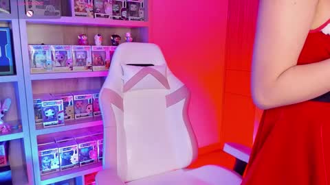 Snapshot of victoria_se chatting on December 14, 4:51 am Victoria online show from December 14, 4:51 am