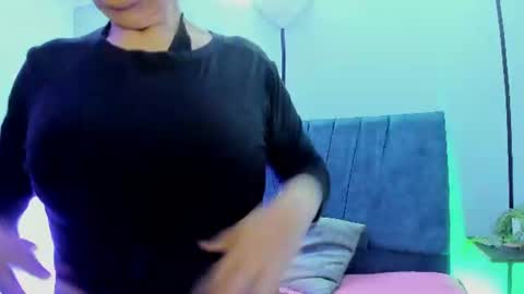 victoriaa_anderson_ online show from June 26, 12:09 pm