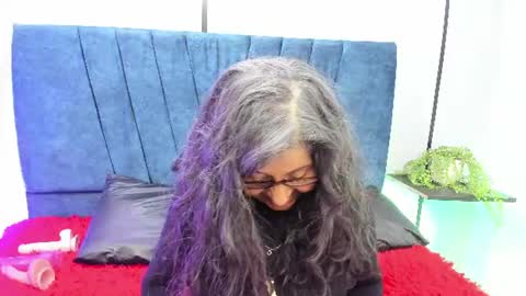 victoriaa_anderson_ online show from July 9, 9:52 pm