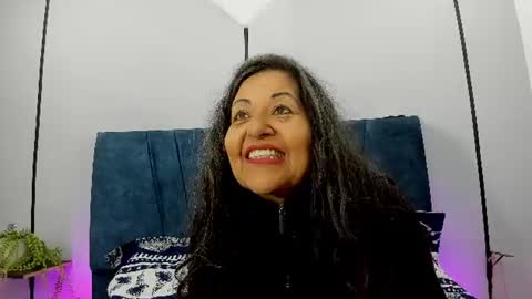 victoriaa_anderson_ online show from August 5, 8:11 pm