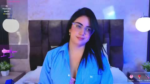 Snapshot of victoriaandrade chatting on May 19, 1:39 pm Victoria Andrade online show from May 19, 1:39 pm