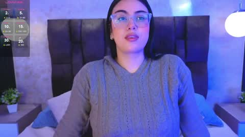 Snapshot of victoriaandrade chatting on June 2, 12:40 pm Victoria Andrade online show from June 2, 12:40 pm