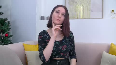 Snapshot of victoriaardern chatting on January 12, 6:06 am Victoria online show from January 12, 6:06 am