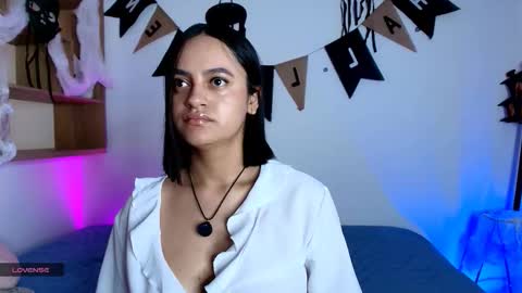 Victoria online show from October 2, 12:01 pm