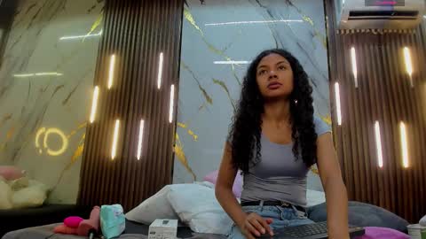 Victoria  online show from December 14, 8:24 pm