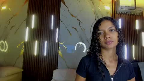 Snapshot of victoriaduarte chatting on July 30, 9:03 pm Victoria online show from July 30, 9:03 pm