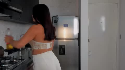 Vcitoria online show from December 15, 11:53 pm