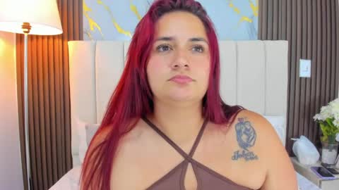 Snapshot of victoriaguzman_ chatting on May 30, 5:21 pm Victoria online show from May 30, 5:21 pm