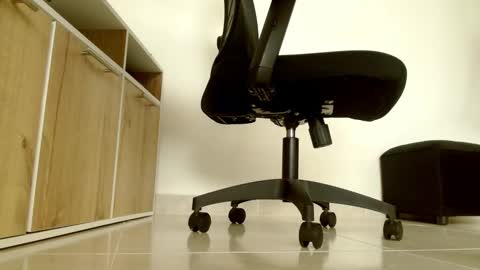 Victoria online show from January 9, 5:48 pm