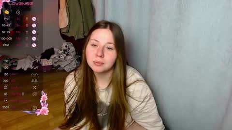 victoriassecrets_ online show from December 19, 8:38 pm