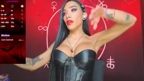 Snapshot of victoriavampire666 chatting on November 11, 11:27 pm Victoria Vampire online show from November 11, 11:27 pm