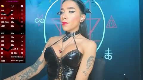 Snapshot of victoriavampire666 chatting on November 13, 6:18 pm Victoria Vampire online show from November 13, 6:18 pm