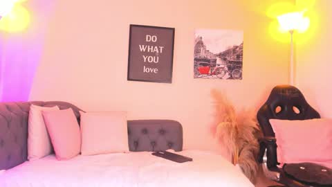 Victoriazans online show from February 19, 4:08 am