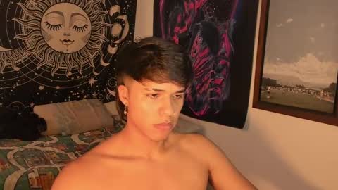 Snapshot of victorino_jhonson chatting on December 3, 8:50 pm Victorino Jhonson online show from December 3, 8:50 pm