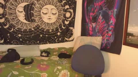 Snapshot of victorino_jhonson chatting on January 4, 7:23 pm Victorino Jhonson online show from January 4, 7:23 pm