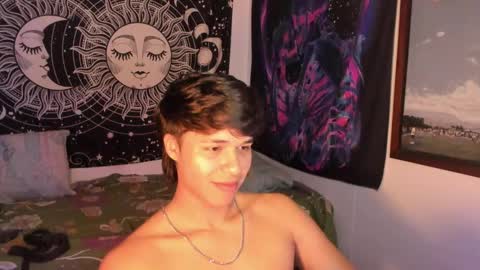 Snapshot of victorino_jhonson chatting on March 8, 11:28 pm Victorino Jhonson online show from March 8, 11:28 pm