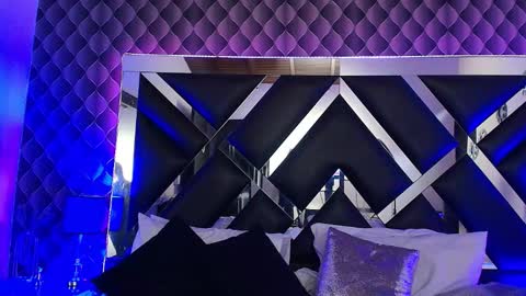 victtoria lee online show from November 4, 8:08 pm