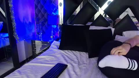 Snapshot of victtoria_lee chatting on May 25, 11:33 pm victtoria lee online show from May 25, 11:33 pm
