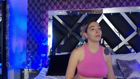 Snapshot of victtoria_lee chatting on May 28, 6:49 pm victtoria lee online show from May 28, 6:49 pm