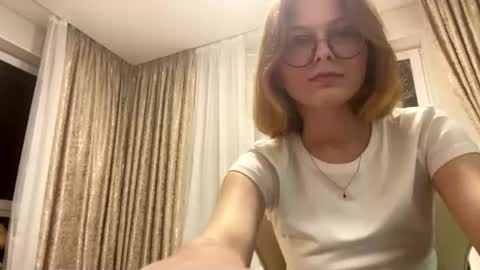 Snapshot of viennakiss chatting on August 7, 11:45 am Vienna online show from August 7, 11:45 am