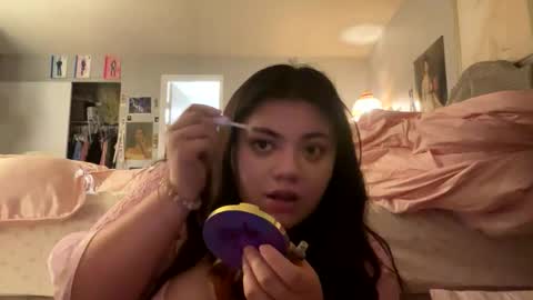 Snapshot of viennavisabelle chatting on November 5, 5:29 am viennavisabelle online show from November 5, 5:29 am