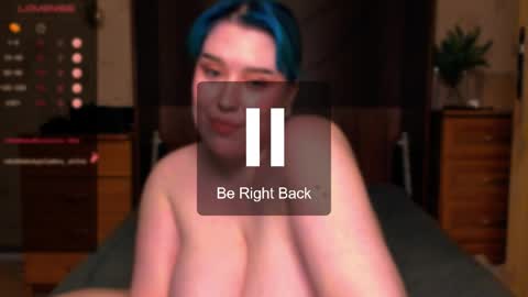 viesica_ online show from June 11, 12:32 am