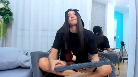 viictoriiasaenz online show from February 20, 3:47 am