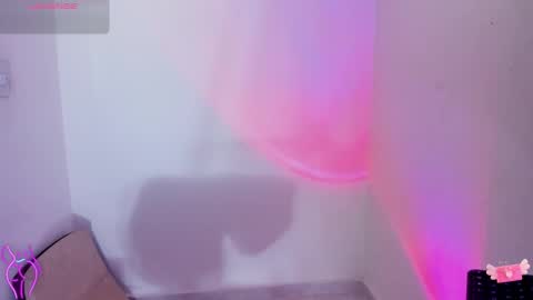 viioleett_cum online show from March 6, 3:30 pm