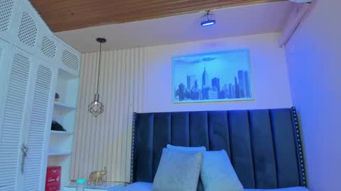 Viiolett online show from February 11, 7:27 pm