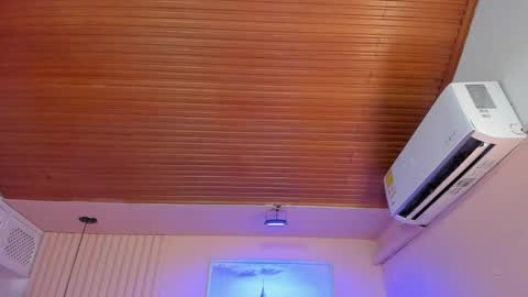 Viiolett online show from October 26, 7:42 pm