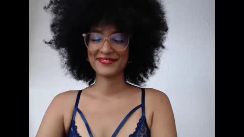 Snapshot of viiolettaaa chatting on April 25, 8:50 pm viiolettaaa online show from April 25, 8:50 pm