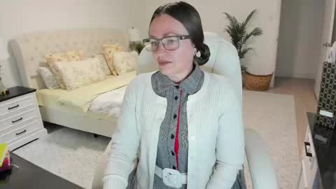 Ukrainian-woman online show from April 29, 11:14 am