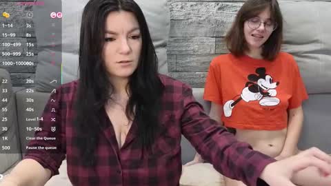 Snapshot of vika_loves_you chatting on November 7, 2:44 am follow my fansly online show from November 7, 2:44 am