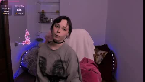 VikaViktoria online show from April 27, 6:06 pm