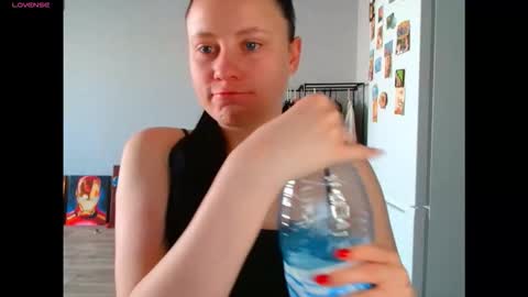 Snapshot of viki_kelt chatting on April 30, 1:45 am Viki Kelt online show from April 30, 1:45 am