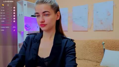 Snapshot of vikiberry chatting on November 22, 4:55 am vikiberry online show from November 22, 4:55 am