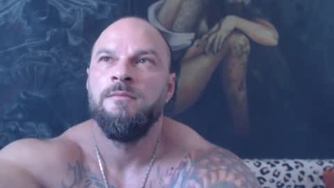 Snapshot of viking_me chatting on June 25, 6:51 am viking online show from June 25, 6:51 am