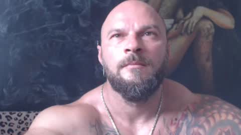 Snapshot of viking_me chatting on July 1, 6:26 am viking online show from July 1, 6:26 am