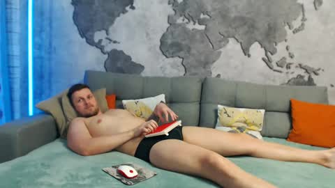 vikingchrisss online show from December 13, 10:51 am