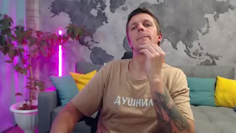 vikingchrisss online show from December 18, 11:49 am