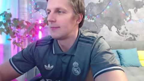 vikingchrisss online show from January 8, 10:17 am