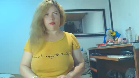 VIKKKTORIAAA online show from March 12, 5:24 am