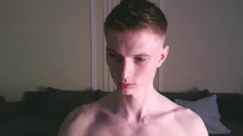 Snapshot of viksons chatting on October 1, 6:36 pm Max online show from October 1, 6:36 pm