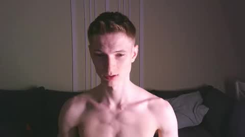 Snapshot of viksons chatting on October 12, 10:42 pm Max online show from October 12, 10:42 pm