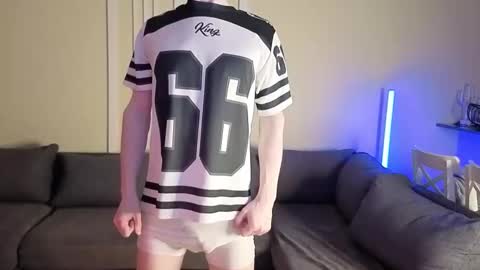 Max online show from February 27, 3:01 pm