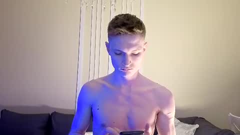 Max online show from June 11, 7:34 pm